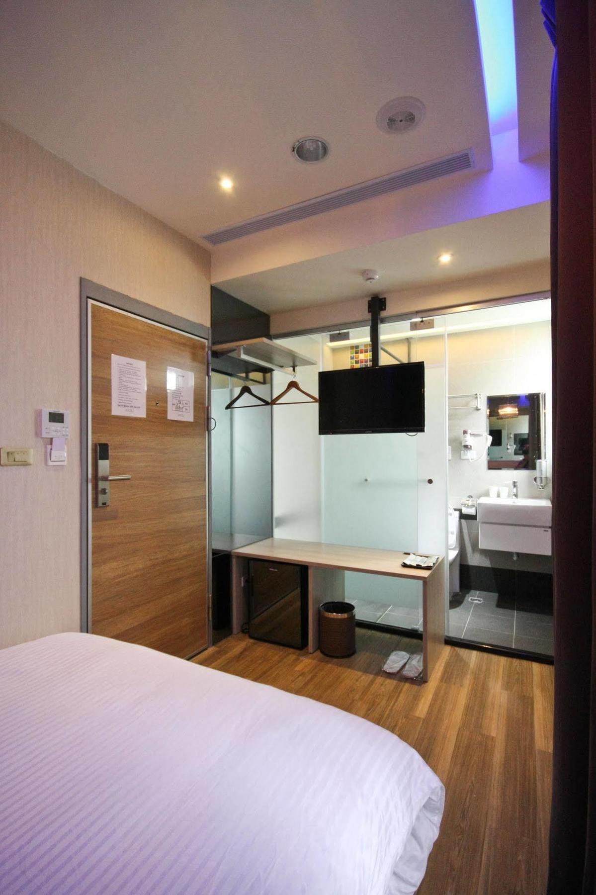 Check Inn Express Taichung Fuxing Hall 2 Exteriér fotografie